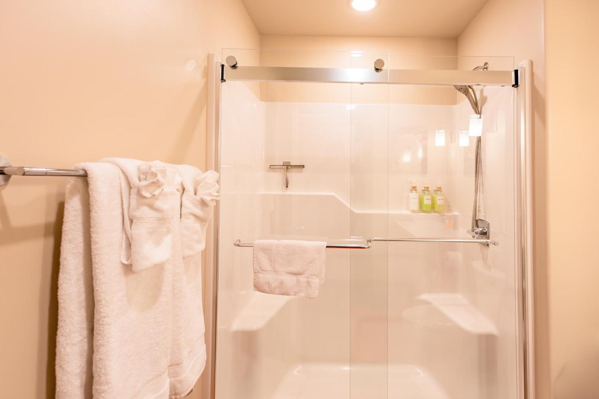 Lakeshore Lodging Suites Homer Extérieur photo